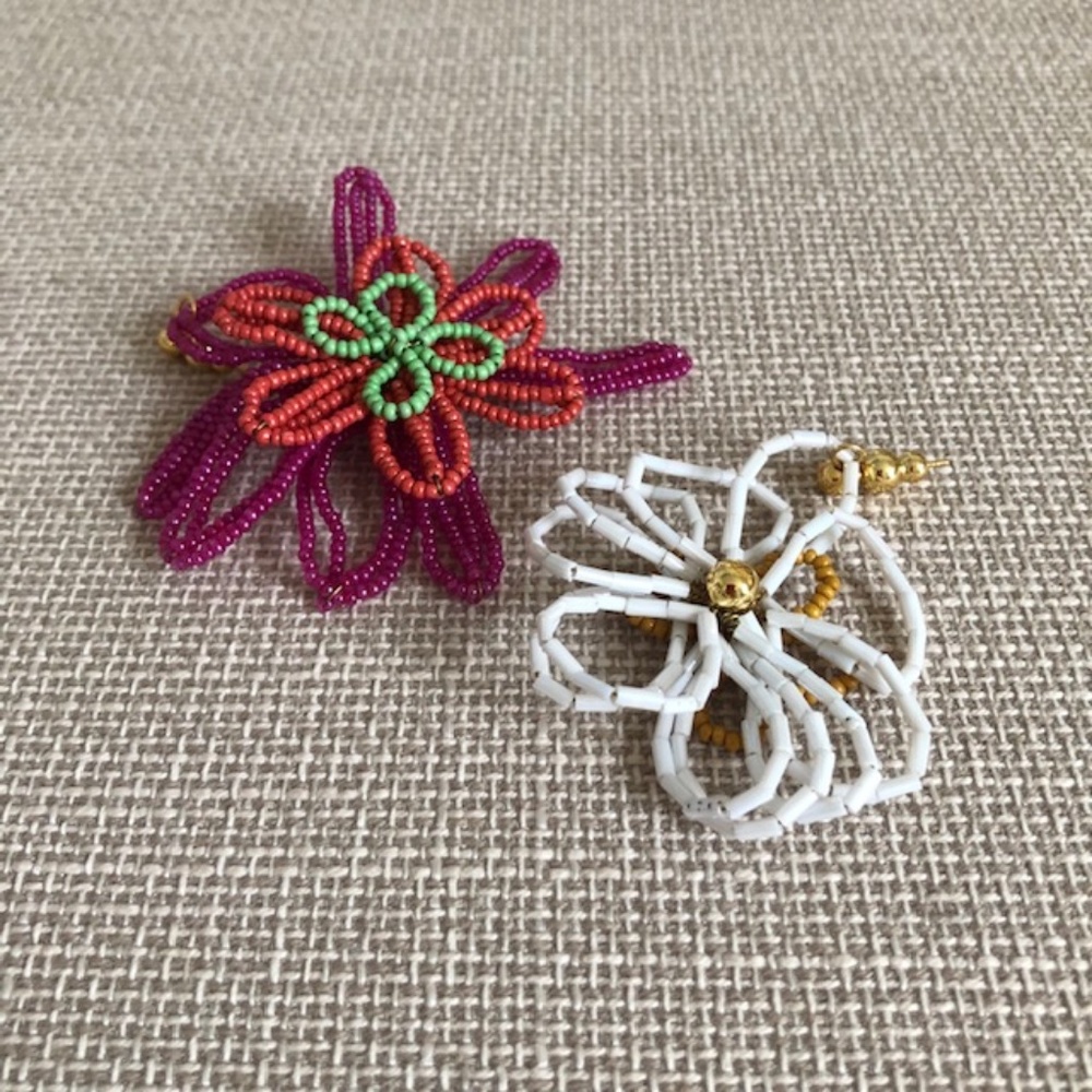 Cult Gaia Avis Earrings - Picture 4 of 5